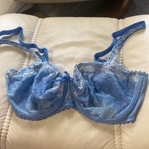 Prima Donna 30E blue hibiscus lace lined bra